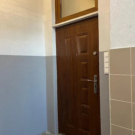 Apartament Przy Pl Niepodleglosci * Lodz